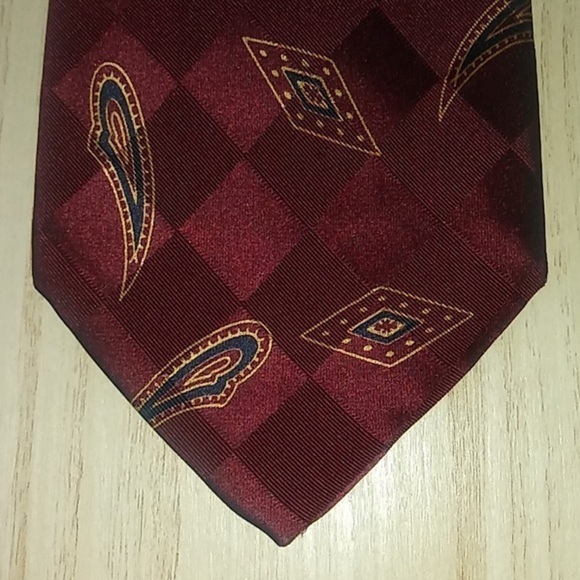 Robert Talbott “Best of Class” Classic Paisley Tie - Picture 3 of 8